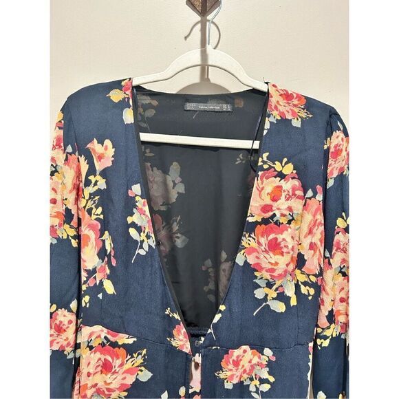 ZARA floral wrap Dress - Picture 3 of 6